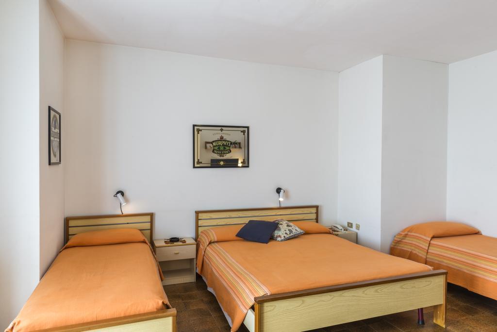Hotel Cristina San Rocco di Piegara Buitenkant foto