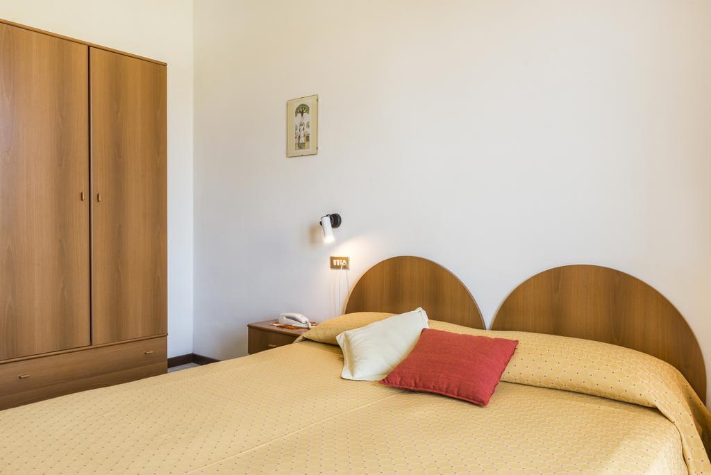 Hotel Cristina San Rocco di Piegara Buitenkant foto