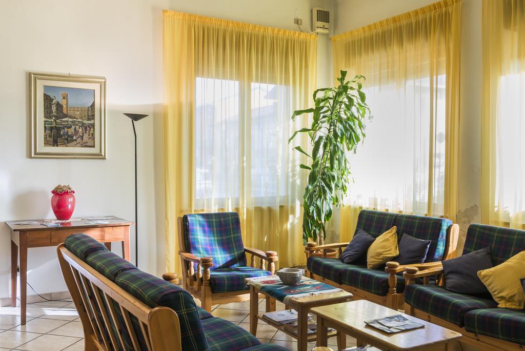 Hotel Cristina San Rocco di Piegara Buitenkant foto