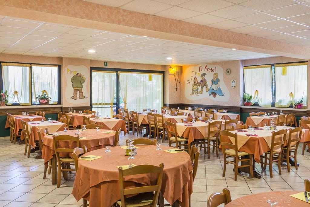 Hotel Cristina San Rocco di Piegara Buitenkant foto