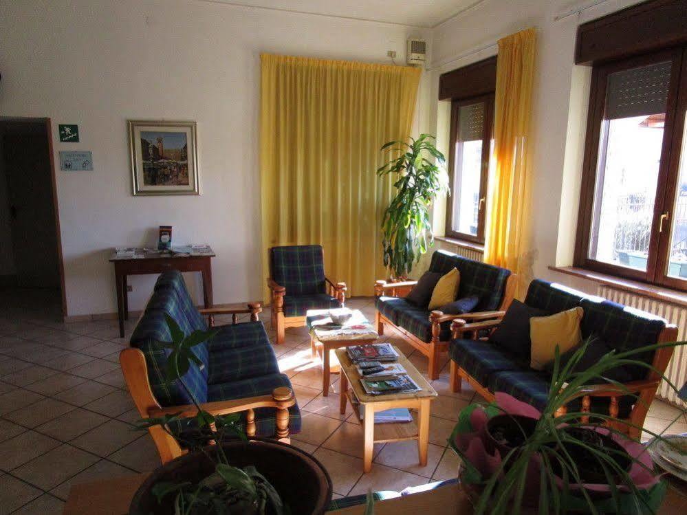 Hotel Cristina San Rocco di Piegara Buitenkant foto